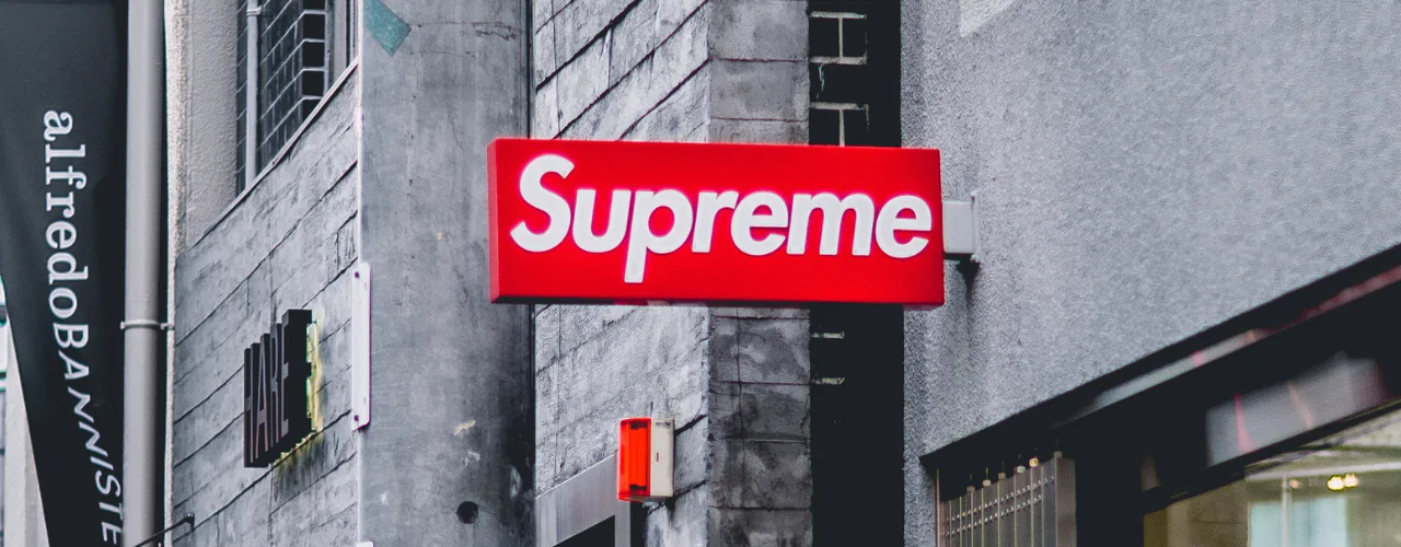 Enseigne Supreme